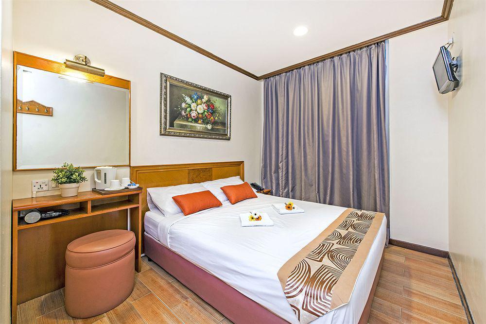 81 Premier Hollywood Khách sạn